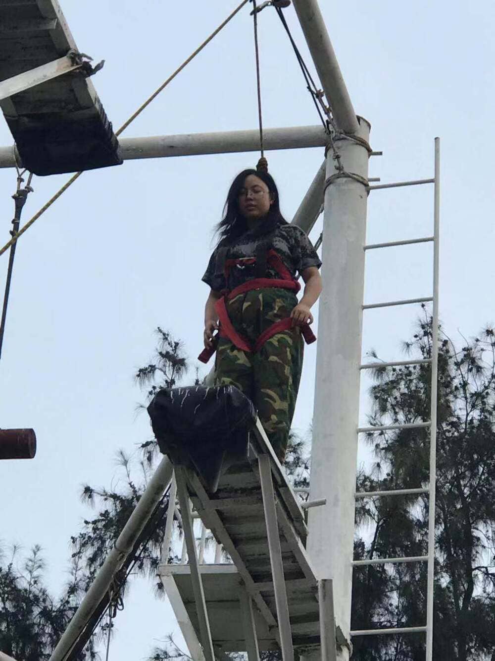 拓展训练项目 - 高空断桥.jpg