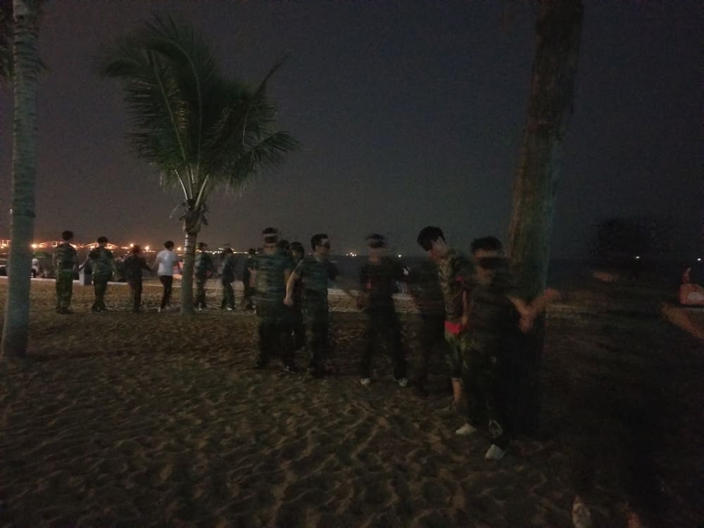拓展训练项目 - 风雨人生路5.jpg